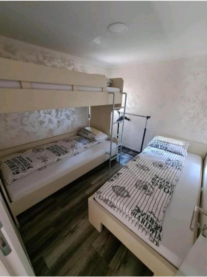 Apartmani Nevena Divcibare Bagian luar foto