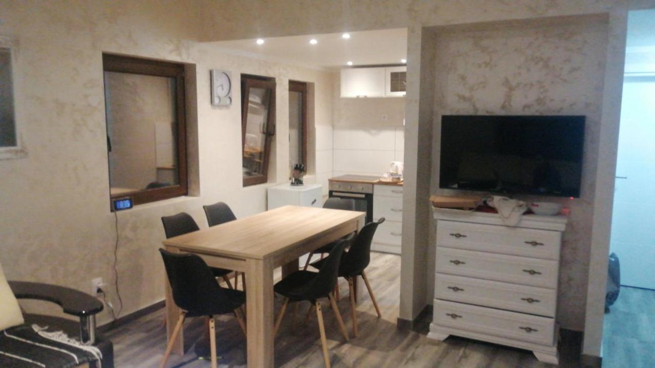 Apartmani Nevena Divcibare Bagian luar foto