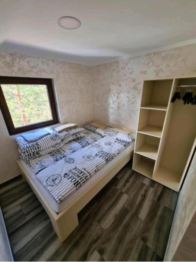 Apartmani Nevena Divcibare Bagian luar foto
